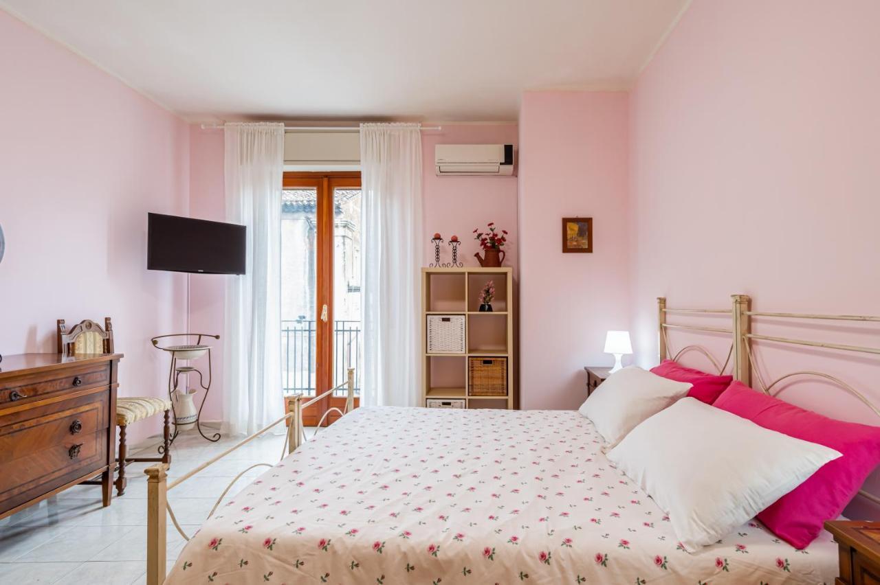 Catania Central And Comfy Apartments Exterior foto