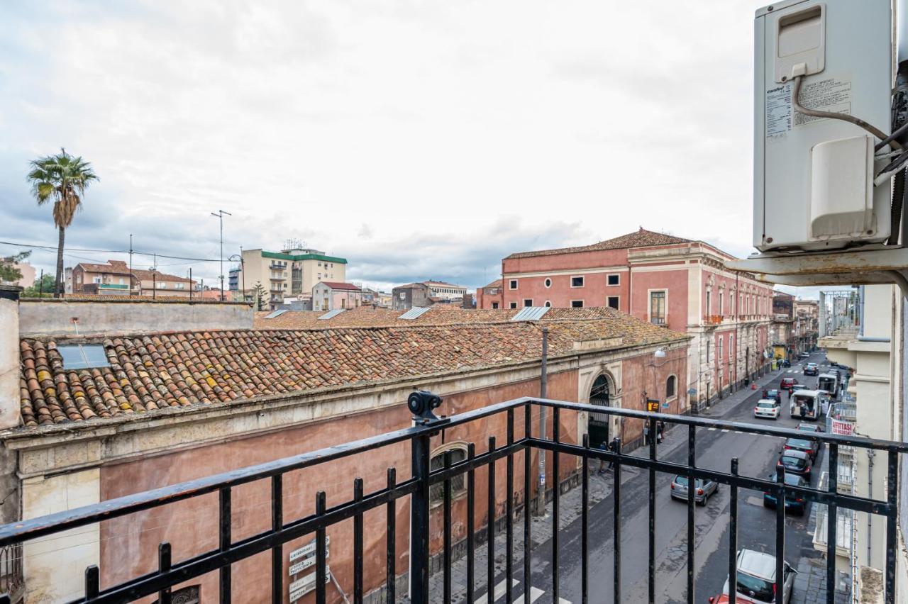 Catania Central And Comfy Apartments Exterior foto